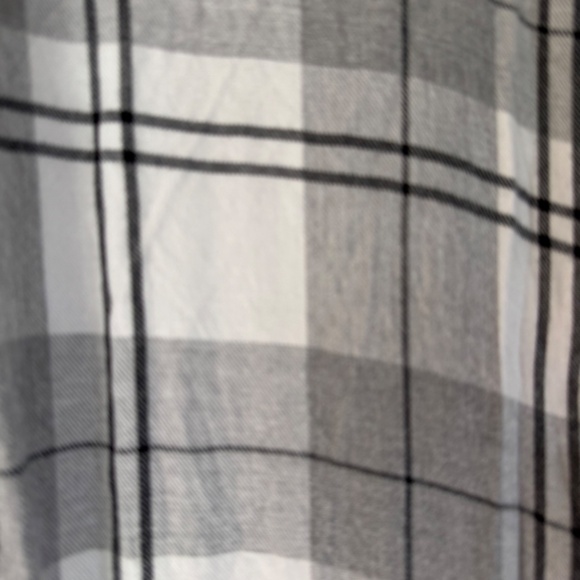 Altar'd State Long-Sleeve Plaid Grey and White Shirt Button-Down with Pocket EUC - Picture 7 of 10